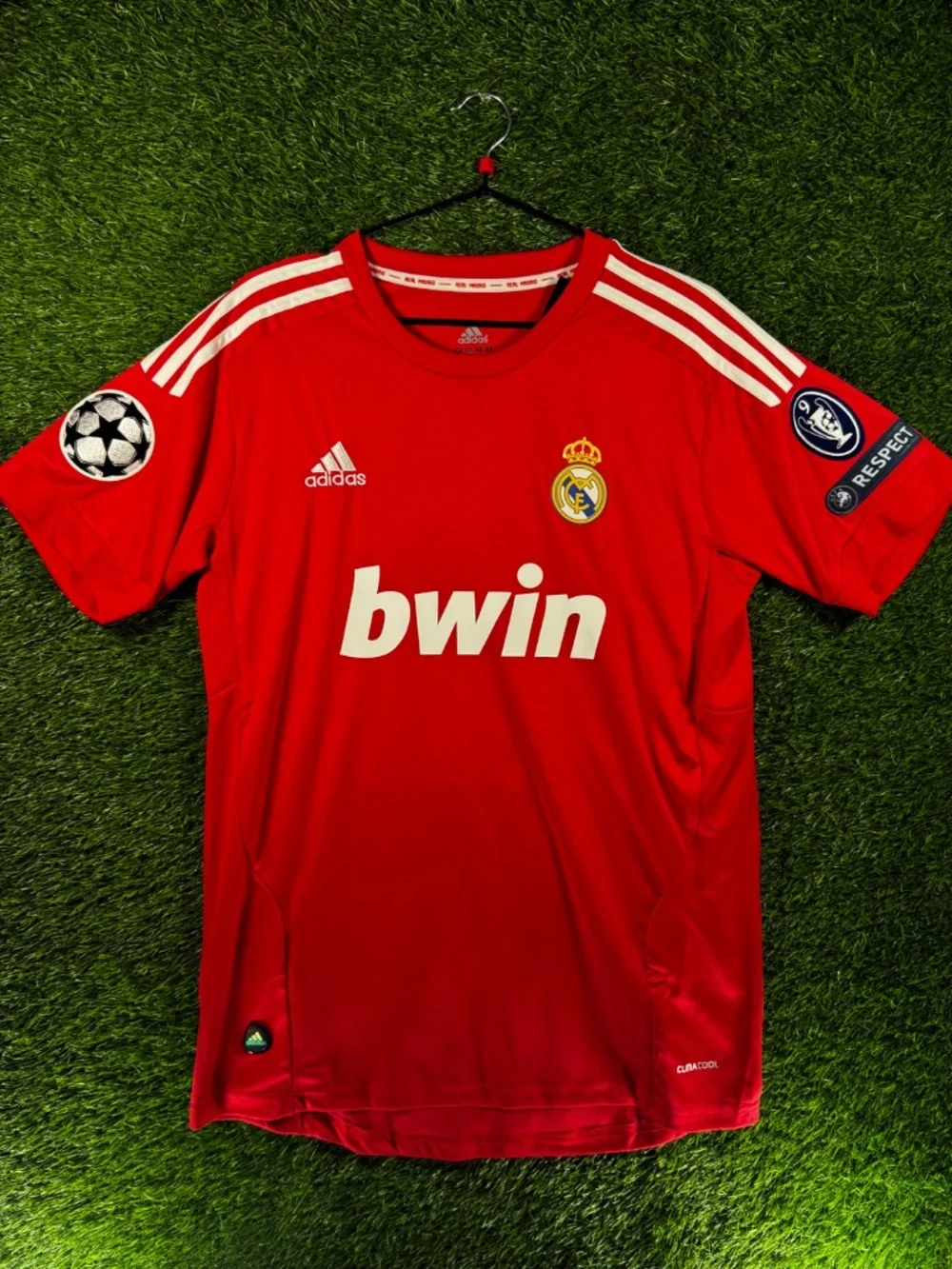 Real Madrid Away 2011/2012 Soccer Jersey